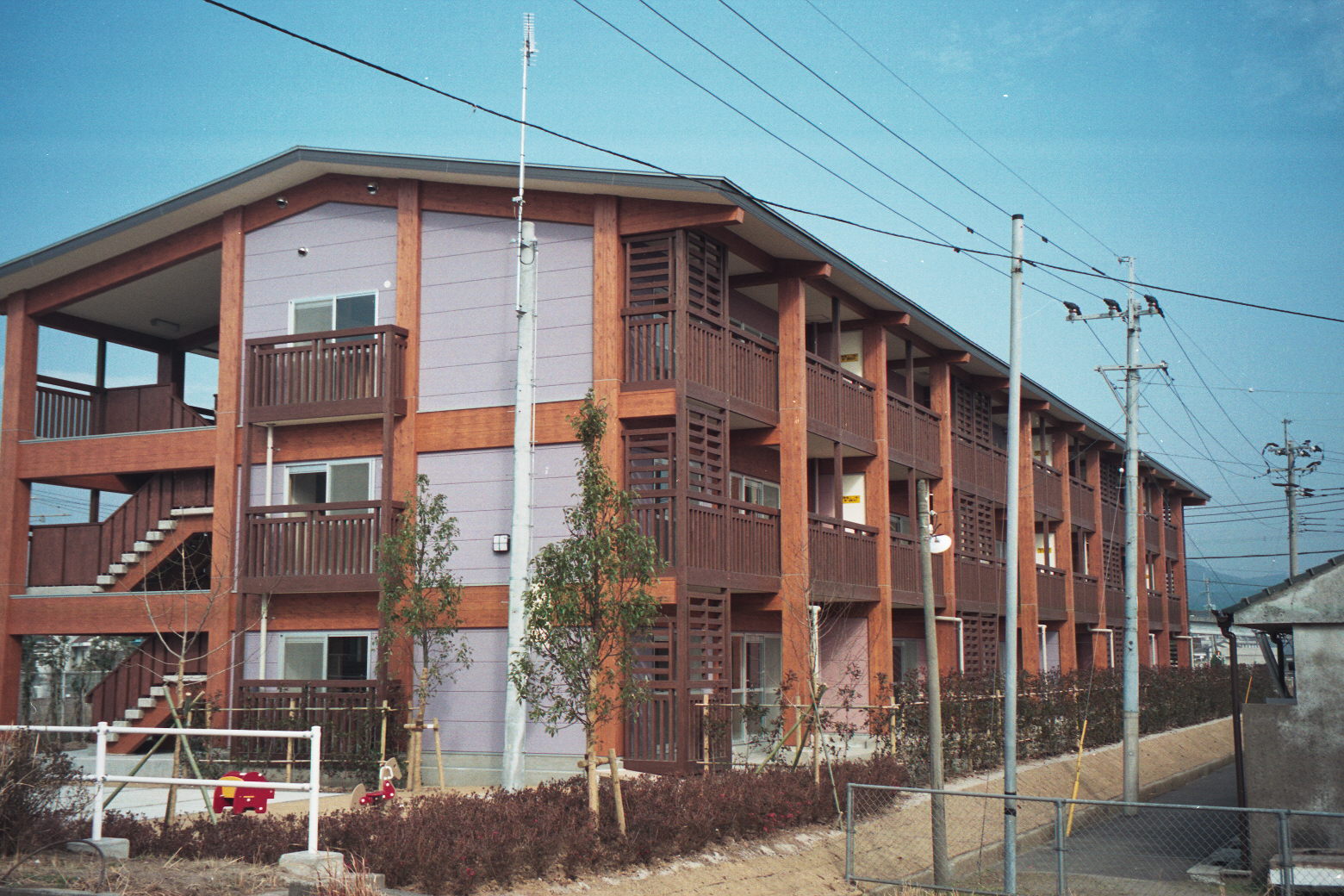 鹿児島県営江口団地（木造３階建共同住宅　ＲＨ構法）
